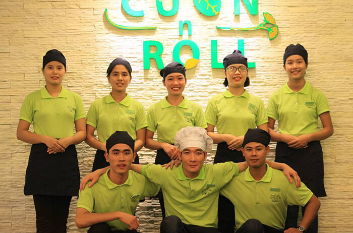Áo phông đồng phục nhà hàng Cuốn N Roll