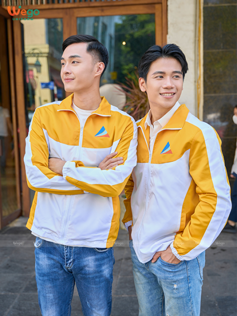 Đồng phục Cozyfree vàng đậm phối trắng