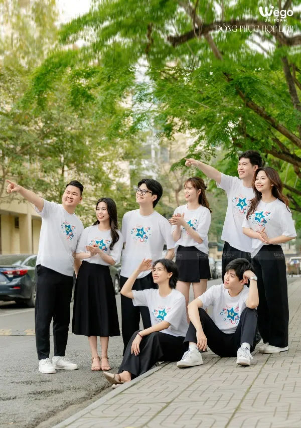 Đồng phục họp lớp màu trắng unisex cổ tròn tay lửng